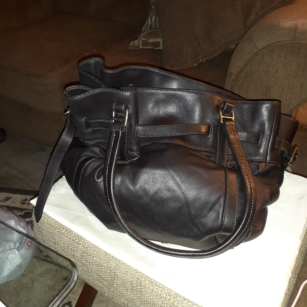 Burberry - Picture 2 of 7